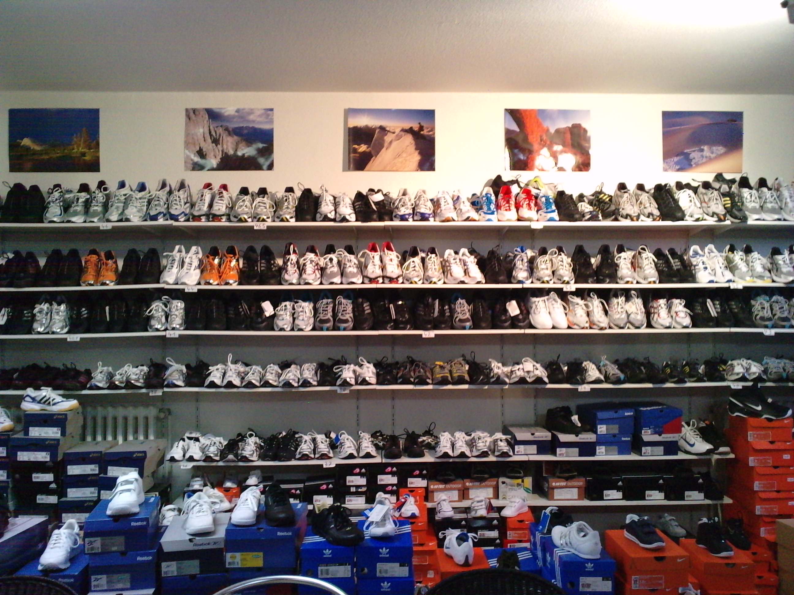 Schuhe im Sportdiscount Berlin